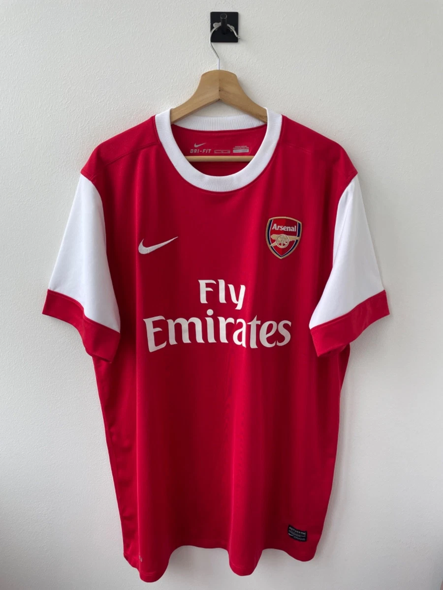 Футбольные фанаты Nike Arsenal International Club - огромный выбор