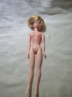 Vintage LIGHTWEIGHT HOLLOW PLASTIC WENDY DOLL BY UNEEDA--