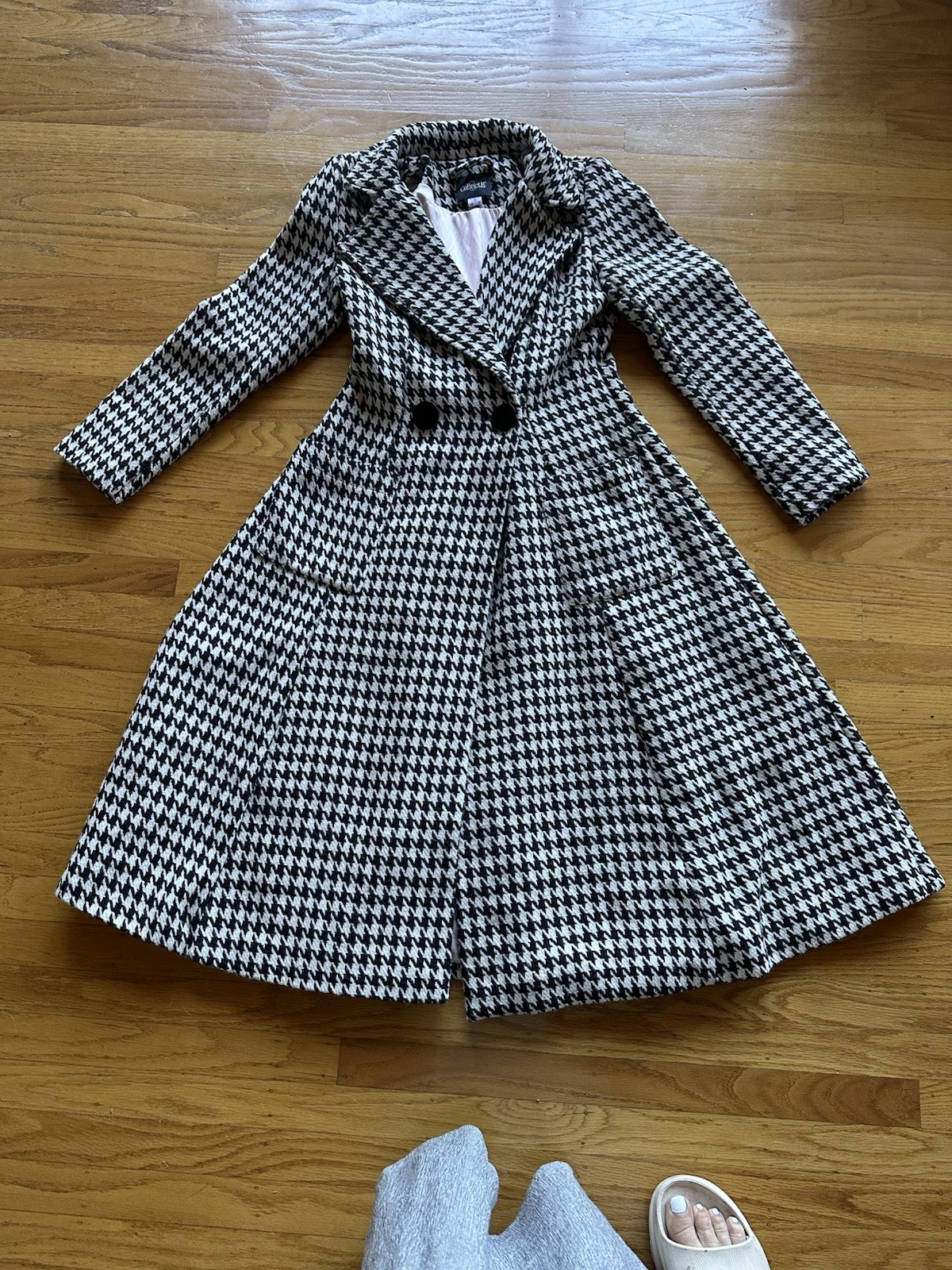 Black And White Hounds Tooth Wool Coat By Collectif London. Us Sz Small,UK Sz 10 image 3