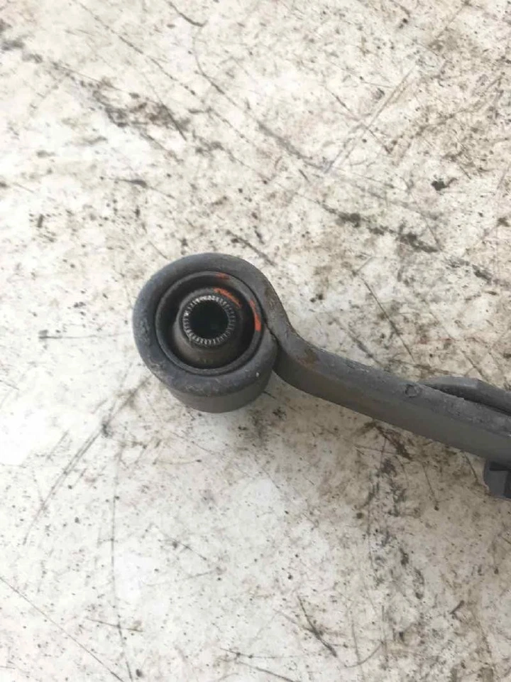 Leaf Spring Rear TOYOTA TACOMA 01 02 03 04 Foto 2 de 3