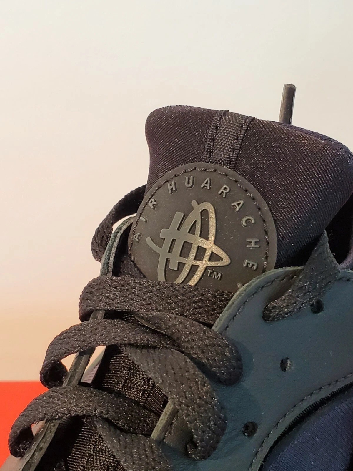 Nike Air Huarache Triple Black Athletic Running Workout Trainer DH4439-001 *2021