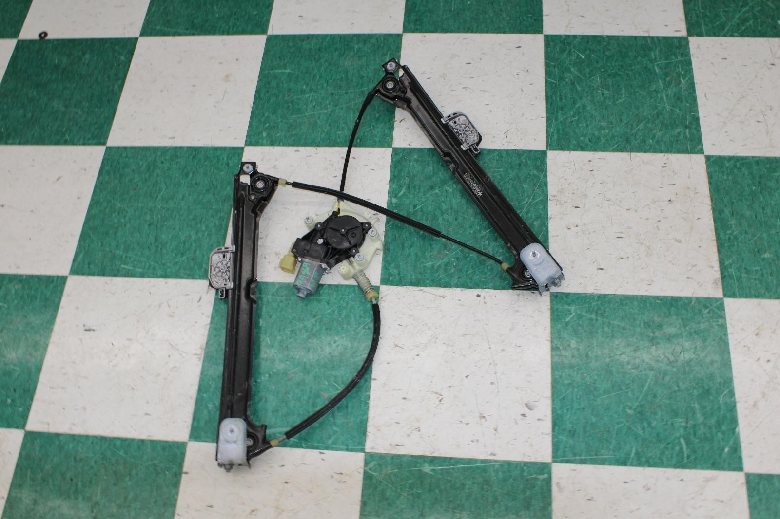 Maserati Ghibli 2014-2017 Front Right Power window motor