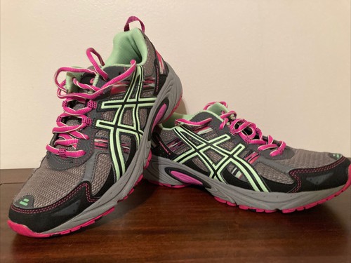 Green Running Shoes - Size 
