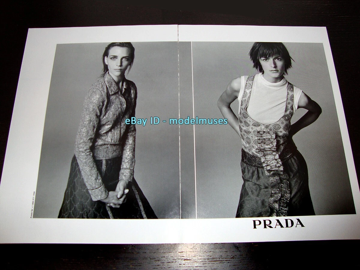 PRADA 2 PAGINE ANNUNCIO PRIMAVERA 2002 HANNELORE KNUTS JACQUETTA WHEELER STEVEN MEISEL