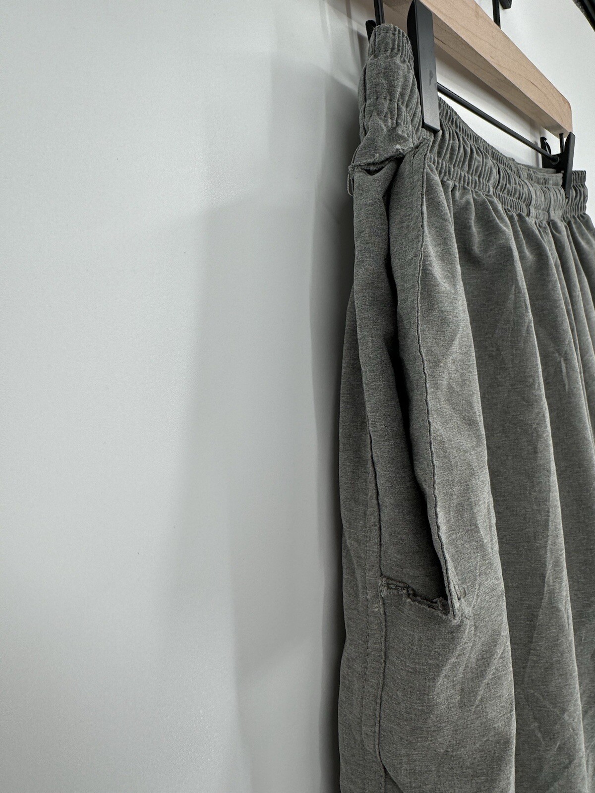 Chubbies Shorts Mens Medium Gray Stretch 7” Performance READ*