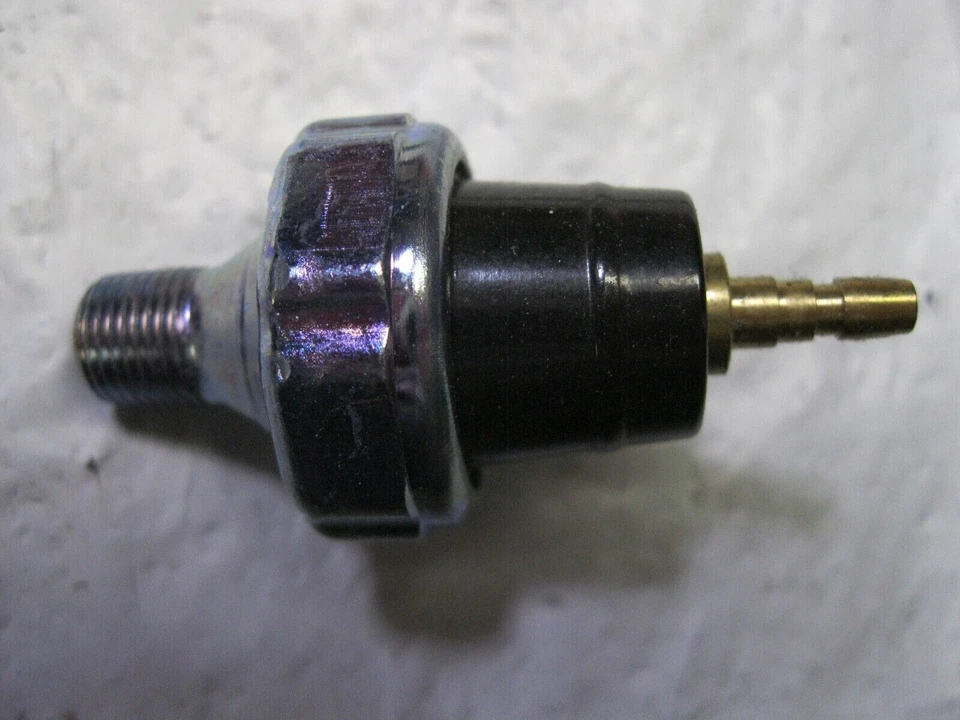 BWD S4000 Engine Oil Pressure Sender With Light Foto 2 de 4