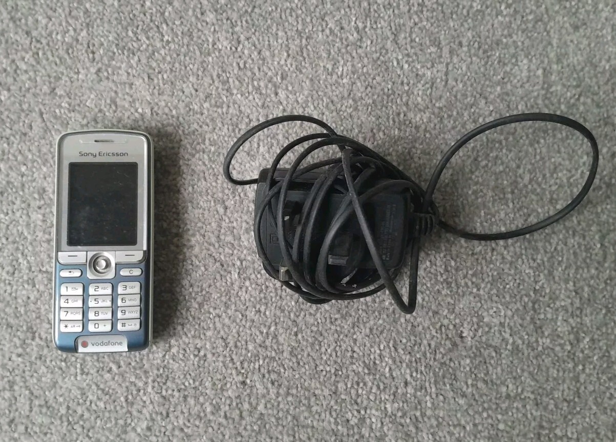 Sony Ericsson K310i Vodafone Mobile Phone Blue Silver