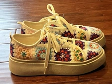Dirty Laundry Rambling White Red Floral Crochet Women's 8 Platform Sneaker Shoes