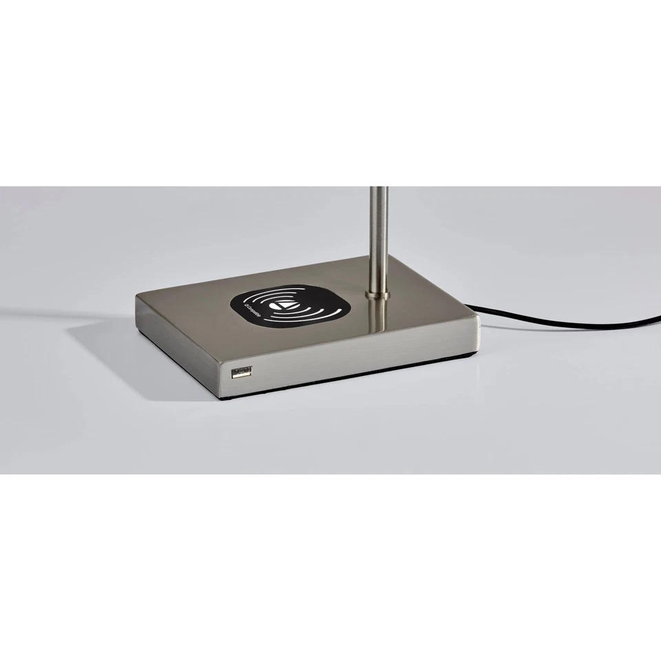 Lámpara de escritorio LED Adesso Collette con carga inalámbrica Adesso Foto 4 de 4