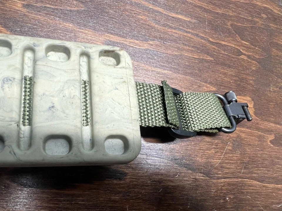 Eslinga para rifle Quake The Claw con giratorios Hush Stalker verde Foto 3 de 4