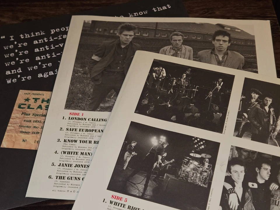 The CLASH – Hits Back 3xLP VG++/NM remastered 180 gram with poster - Image 4 of 4