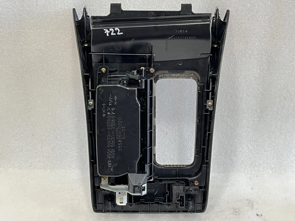 2001 2002 2003 2004 2005 LEXUS GS300 GS430 BISEL DE CAMBIO CONSOLA MOLDURA PORTAVASOS Foto 2 de 4