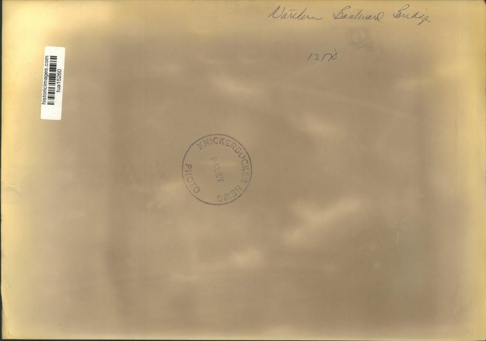 1970 Press Photo Northern Boulevard bridge collapses in Albany, New