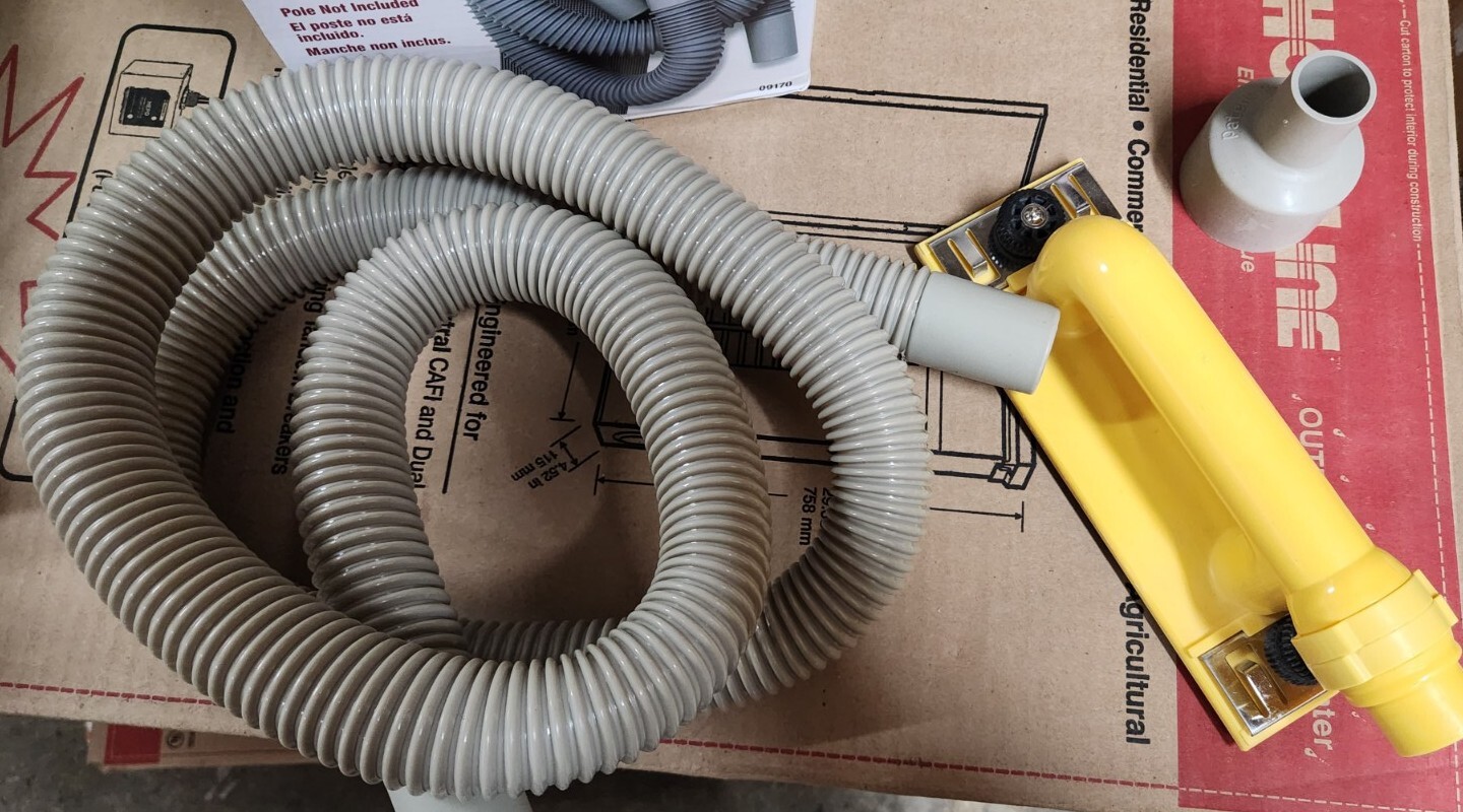 Hyde Tools 09165 DustFree Drywall Vacuum Hand Sander with 6Foot Hose