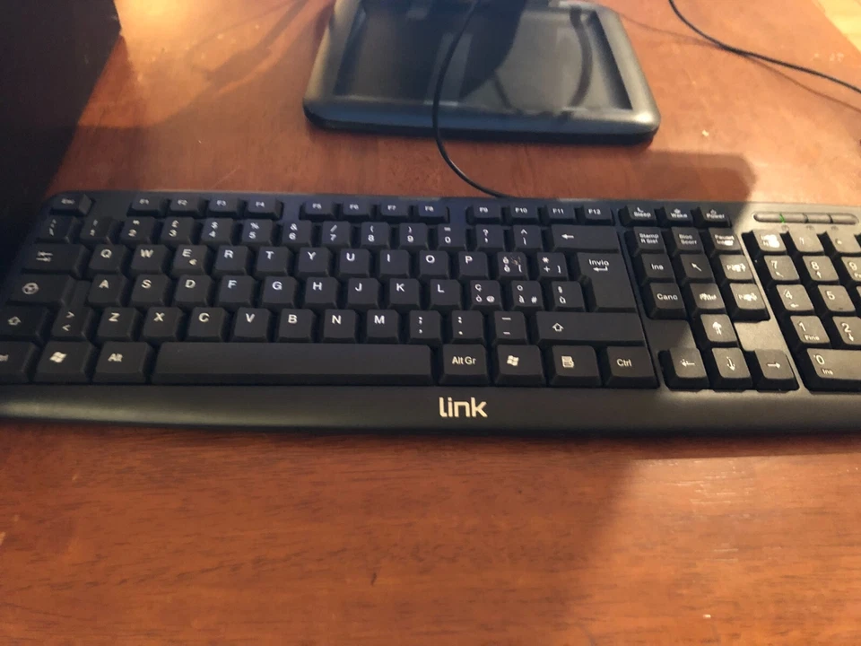 PC fisso completo usato Hp 2 gb di RAM, hard disk 120 gb, ottime condizioni - Immagine 4 di 4