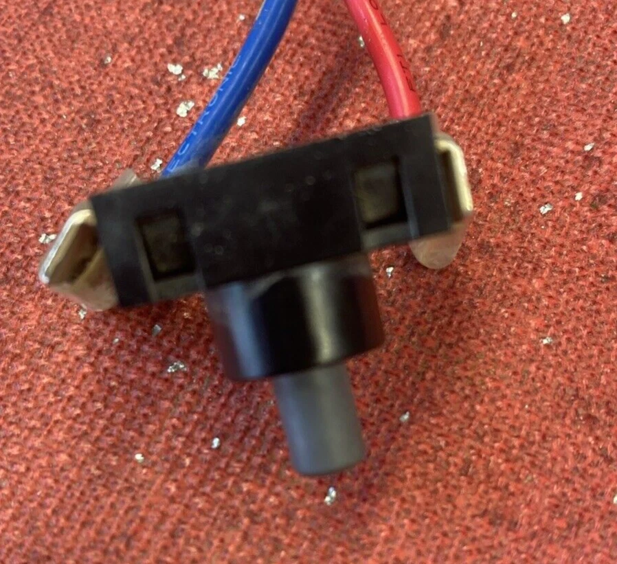 Interruptor de encendido/apagado de aspiradora para mascotas DIRT DEVIL UD70167P Power Max repuesto  Foto 3 de 4