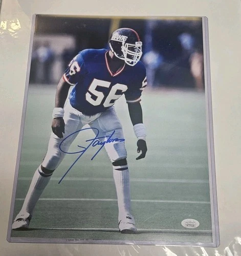 LAWRENCE TAYLOR AUTOGRAPHED 11×14 PHOTO JSA WITNESSED NEW YORK GIANTS HOFER!