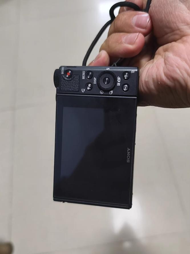 ショット数1,471！元箱付き！■ほぼ新品■ SONYα6300 Sony HX90 30x Zoom Powerhouse 18MP Portable Camera OIS Stabilized