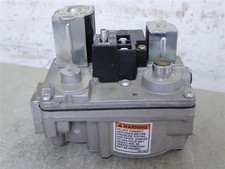 White Rodgers 36E24 211 HVAC Furnace Gas Valve 31L3701