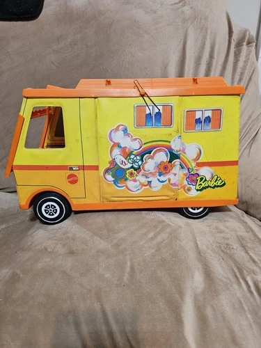 Vintage 1970 Barbie Mattel Country Camper W/ Furniture Window Broke