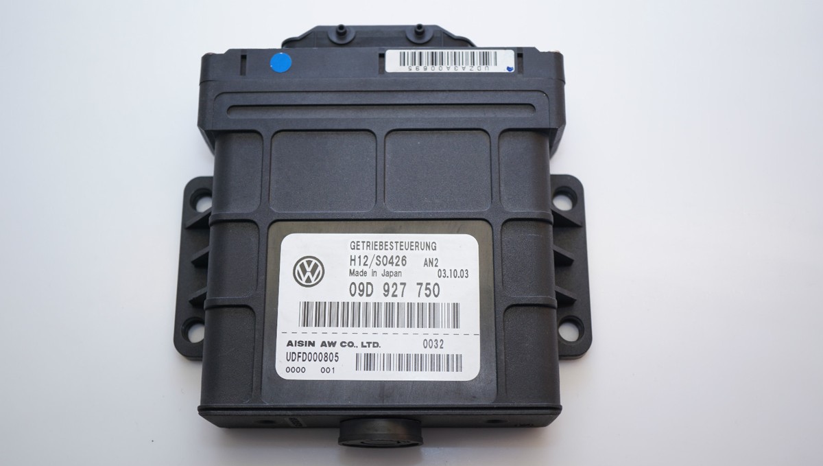 OEM VW TOUAREG GEARBOX TRANSMISSION CONTROL UNIT ECU