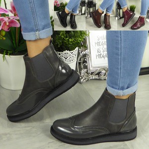flat shoe boots