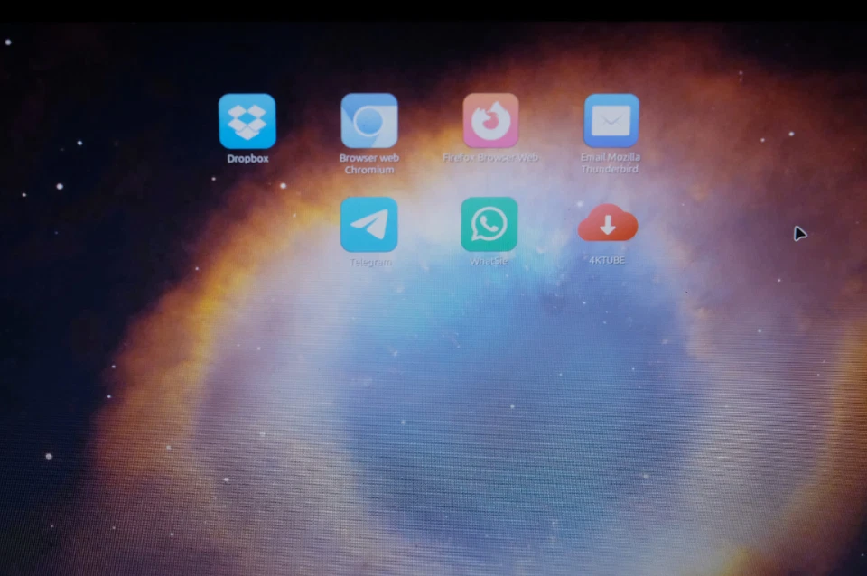 LENOVO Z50-75 AMD fx-7500 64bit 120Gb SSD - 16 Gb RAM - 15.6" Linux MINT webcam - Immagine 3 di 4