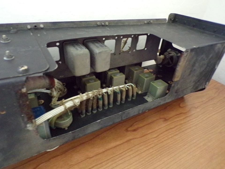 Panel de relé de voltaje Mitsubishi Mu-2 Aircraft Gen 035A88382 relés de lixiviación Foto 3 de 4