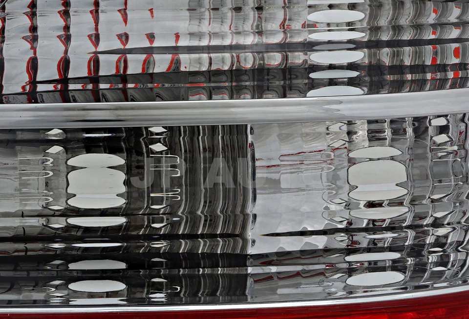 Luz trasera lado pasajero para Mercedes Benz Clase E 2007-2009 Foto 2 de 4