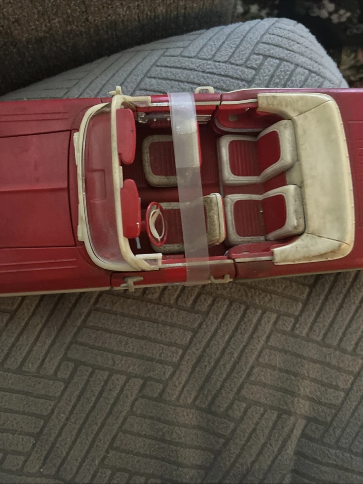 1958 PONTIAC BONNEVILLE CONVERTIBLE - 1/18 DIECAST - Image 3 of 4