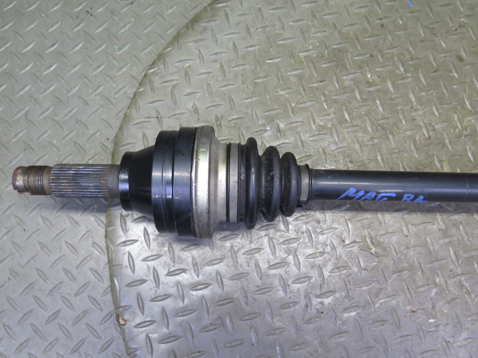 2008-2019 MASERATI GRANTURISMO M145 RWD REAR LEFT OR RIGHT AXLE SHAFT 270625