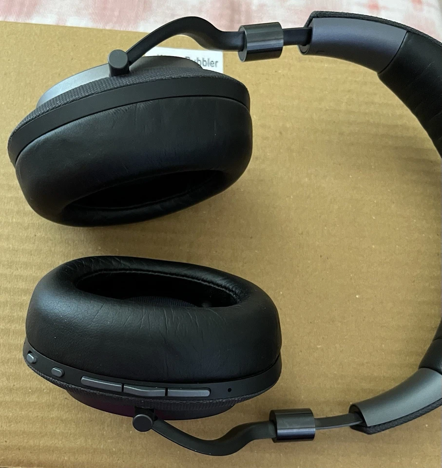 Bowers & Wilkins PX Noise Cancelling Wireless Headphones - Tested/Working - Image 3 of 4