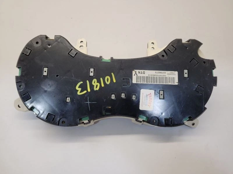 05 2005 PONTIAC GRAND AM GT SPEEDOMETER OEM MPH - Image 4 of 4