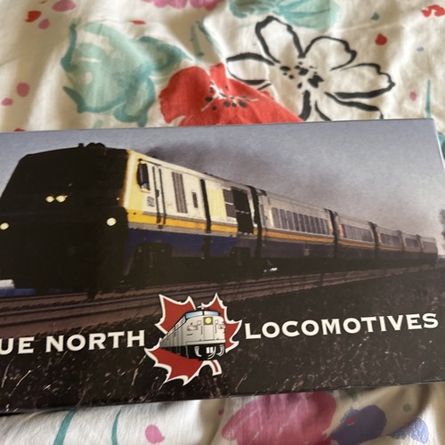 Rapido Trains HO VIA Rail Canada Bombardier LRC #6914 Locomotive Model 200013 | Zustand: Nuevo