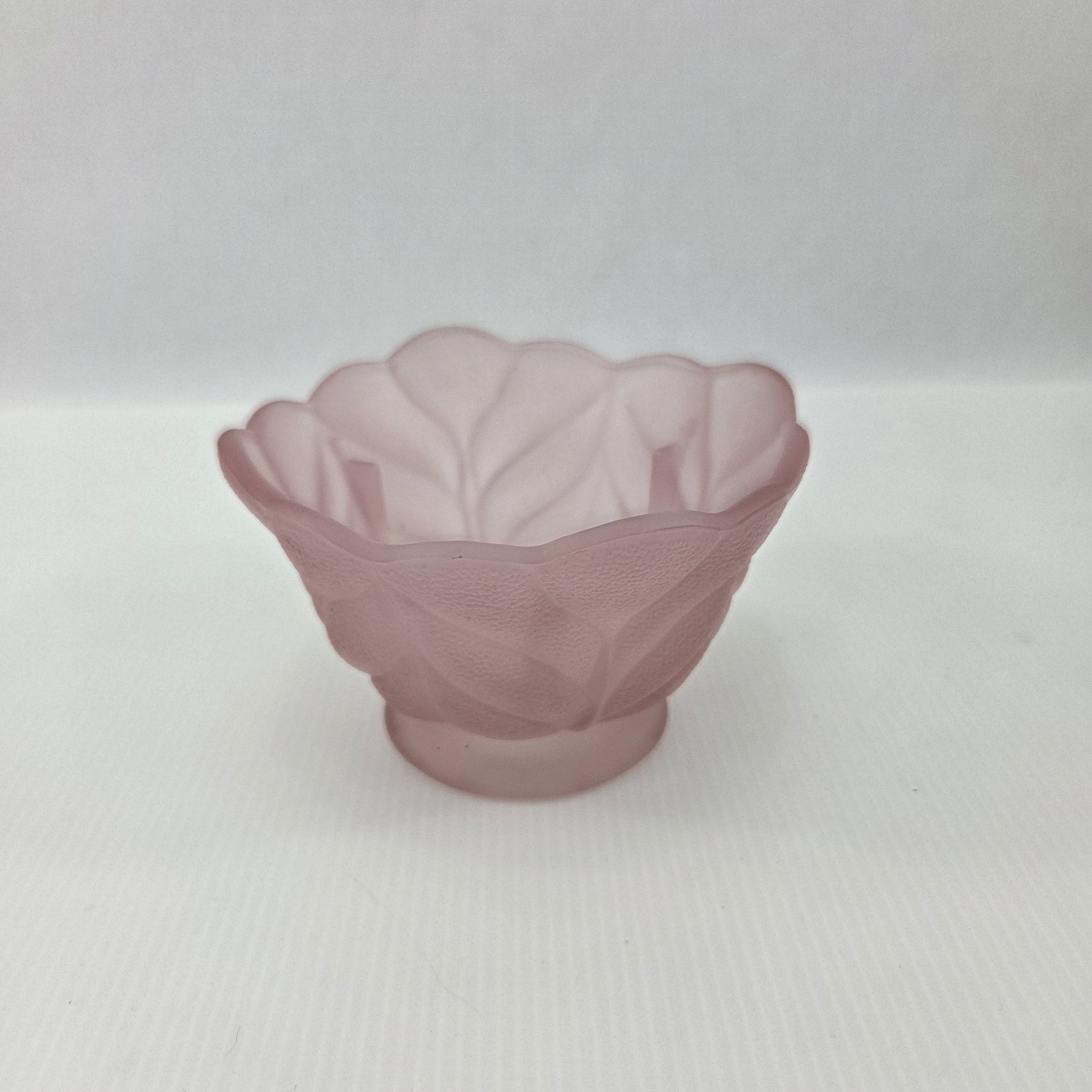 LE Smith Woodrose Leaf Pink Satin Glass Fairy Lamp Shade Only