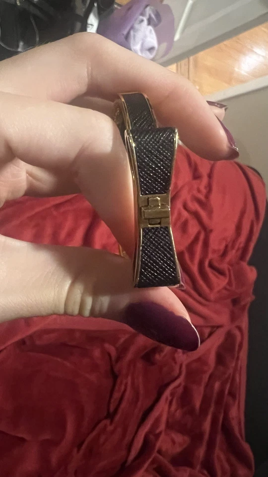 Kate Spade Take A Bow Black Enamel Gold Tone Bangle Bracelet - Image 2 of 4