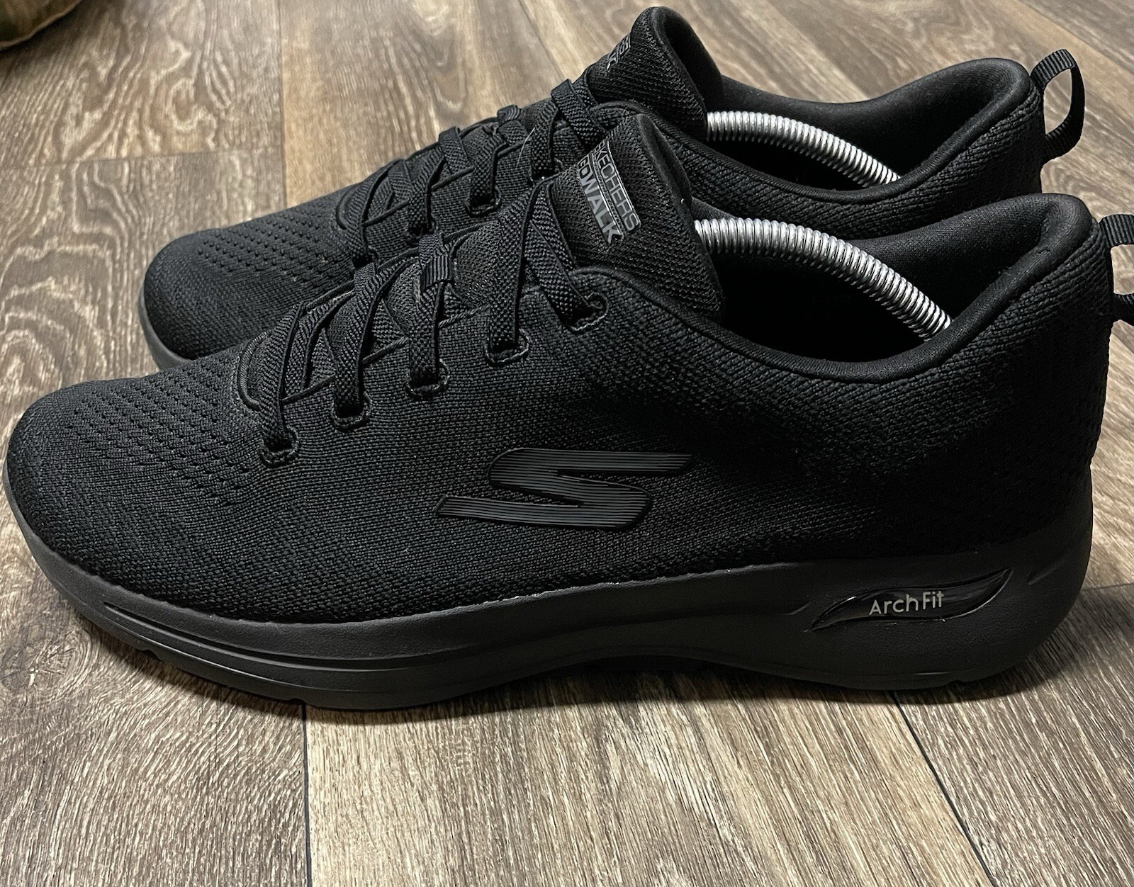 Skechers GOwalk Arch Fit Grand Select Black Men's Sneakers Shoes