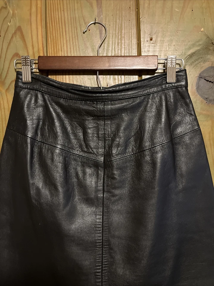 Falda lápiz vintage de cuero negra italiana Forenza para mujer talla 8 80’s 90’s Foto 2 de 4