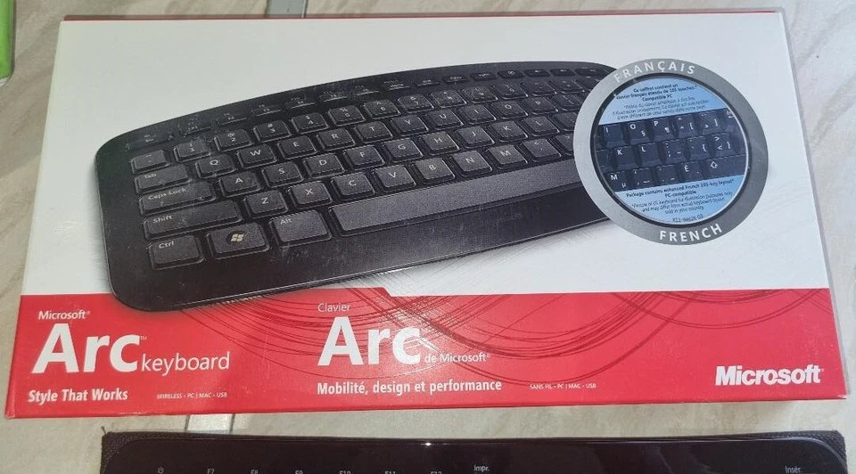 Microsoft Arc Wireless Keyboard Model J5d-00004 FRENCH Keyboard. BRAND NEW - Image 4 of 4