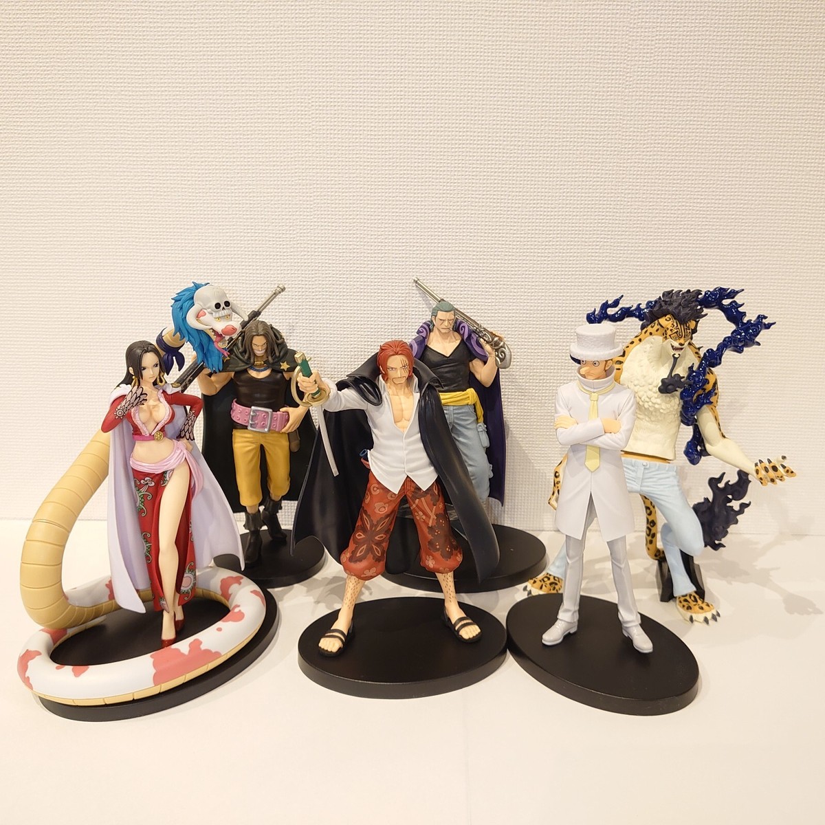 ONE PIECE lot figure 6 pcs w/ folded boxes Lucci SHANKS HANCOCK 