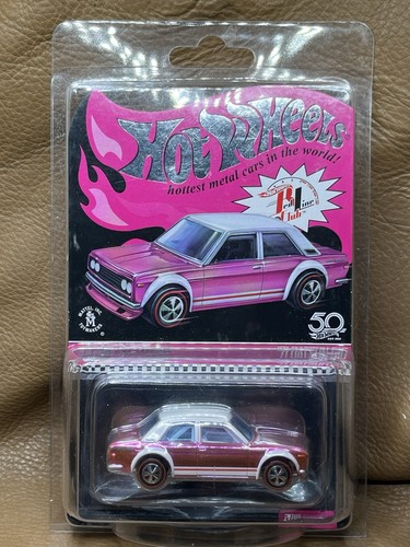 HOT WHEELS 71 DATSUN 510 RLC EXCLUSIVE #LOW 1017/5K SPECTRAFLAME PINK/ WHITE NM