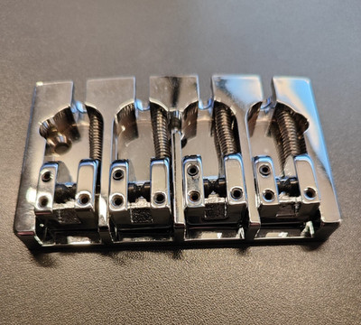 Fender PJ Mustang Bass Hipshot Retrofit Bridge
