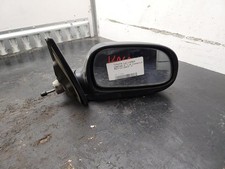 Retroviseur droit (ou coque) Toyota CARINA