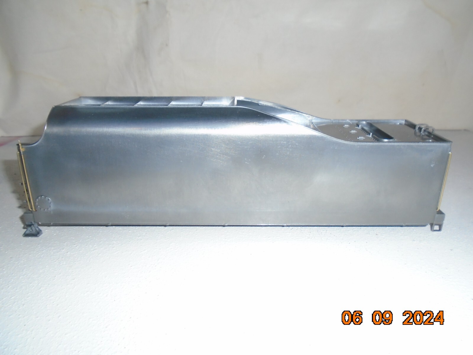 Picture 2 of 9