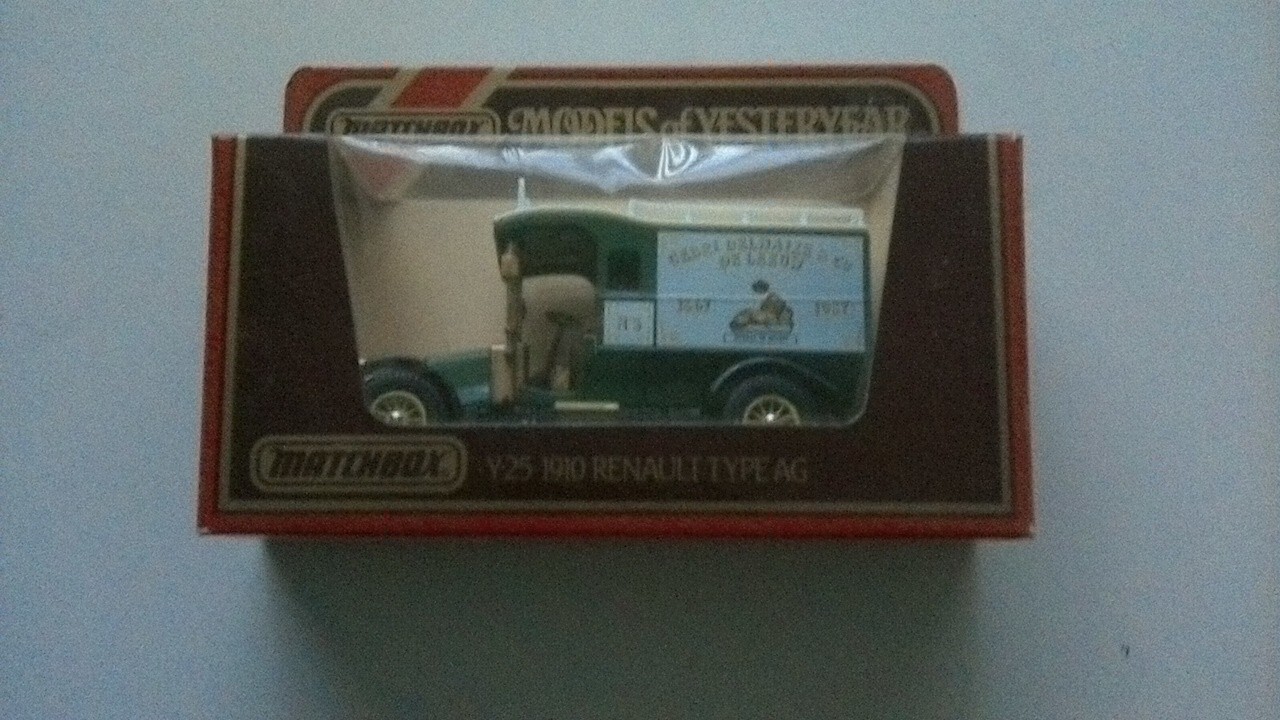 Matchbox Yesteryear Y25, 1910 Renault type AG van - Free Price