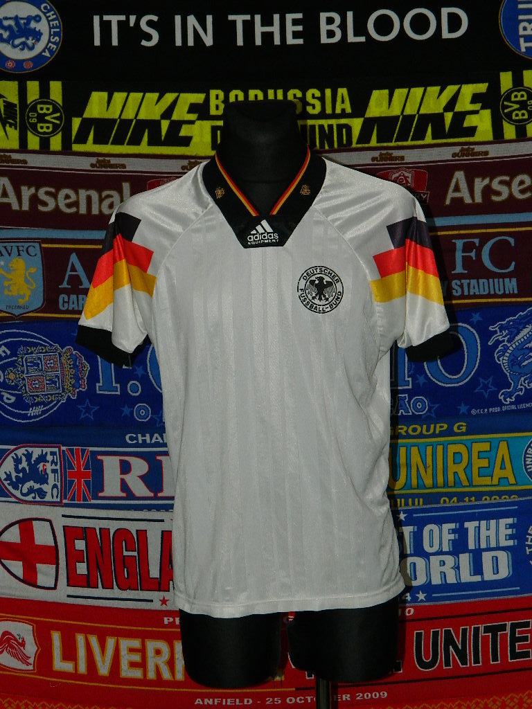 3.5/5 Germany Deutschland adults M 1992 retro football shirt trikot soccer