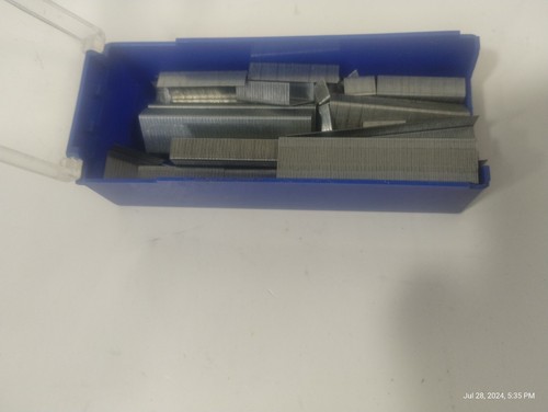 7 boxes - Standard Staples (26/6) - 5000 Count Chisel Point Staples READ! - Picture 5 of 9