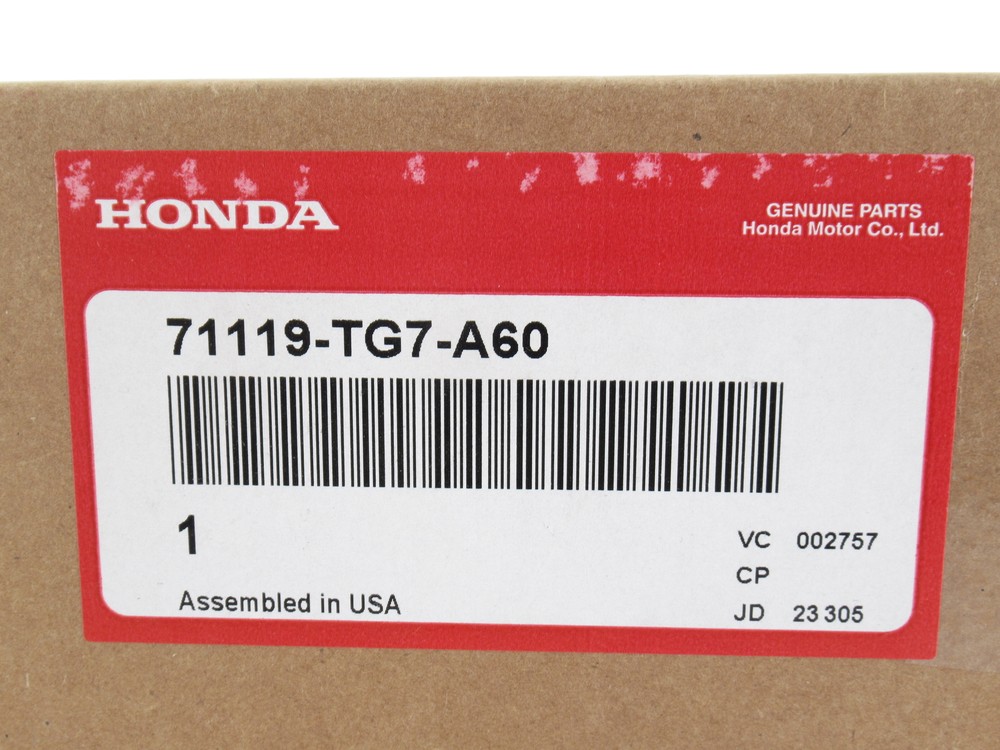2019-22 Honda Pilot OEM Left Front Lower Bumper Cover Insert 71119-TG7-A60