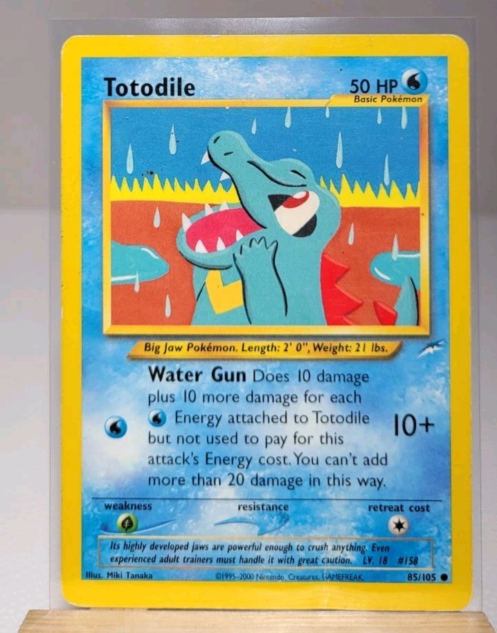 Totodile 85/105 Common Neo Destiny Pokemon Unlimited Damaged