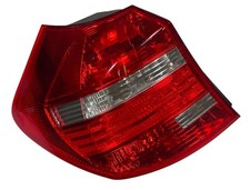 BMW 1er E81 E87 LCI Rücklicht Heckleuchte links 7164955
